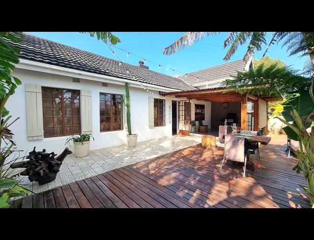 256M² GUESTHOUSE FOR SALE IN GRASKOP